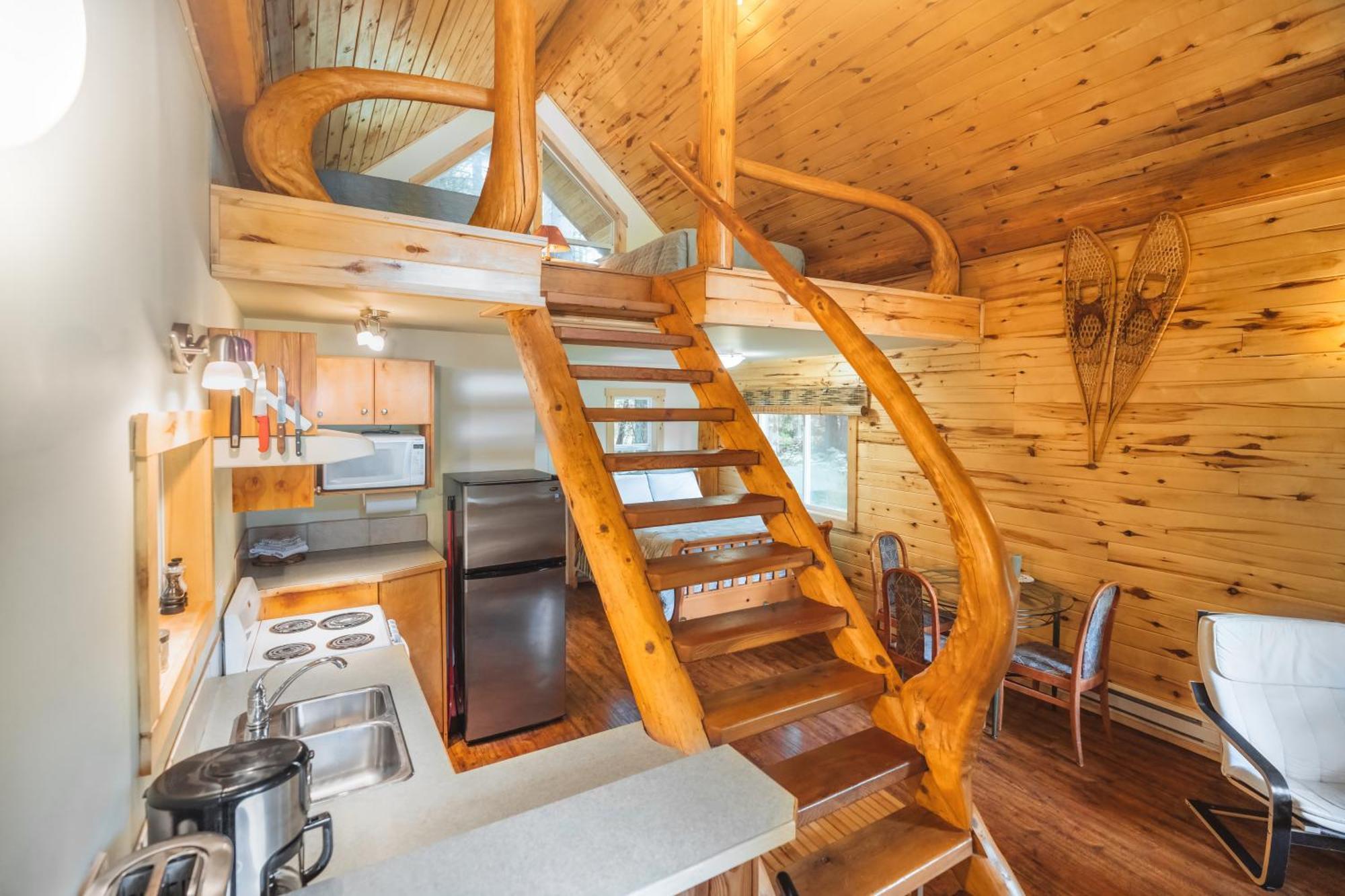 Bella Coola Grizzly Tours And Resort Hagensborg Esterno foto
