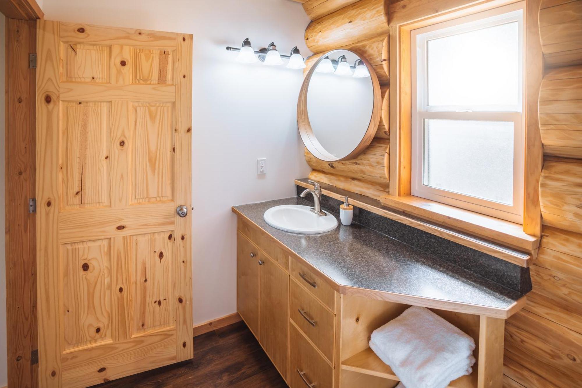 Bella Coola Grizzly Tours And Resort Hagensborg Esterno foto
