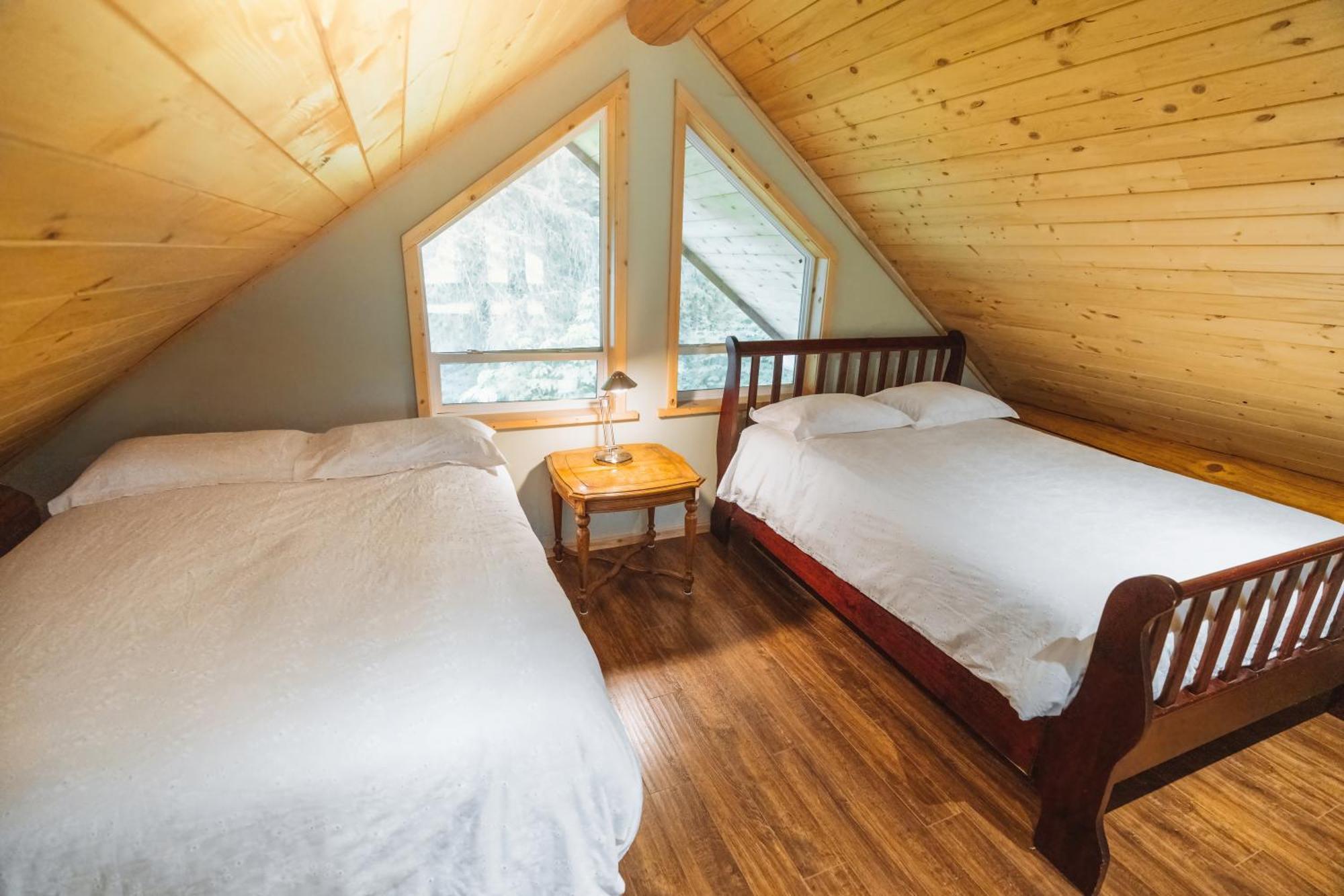Bella Coola Grizzly Tours And Resort Hagensborg Esterno foto