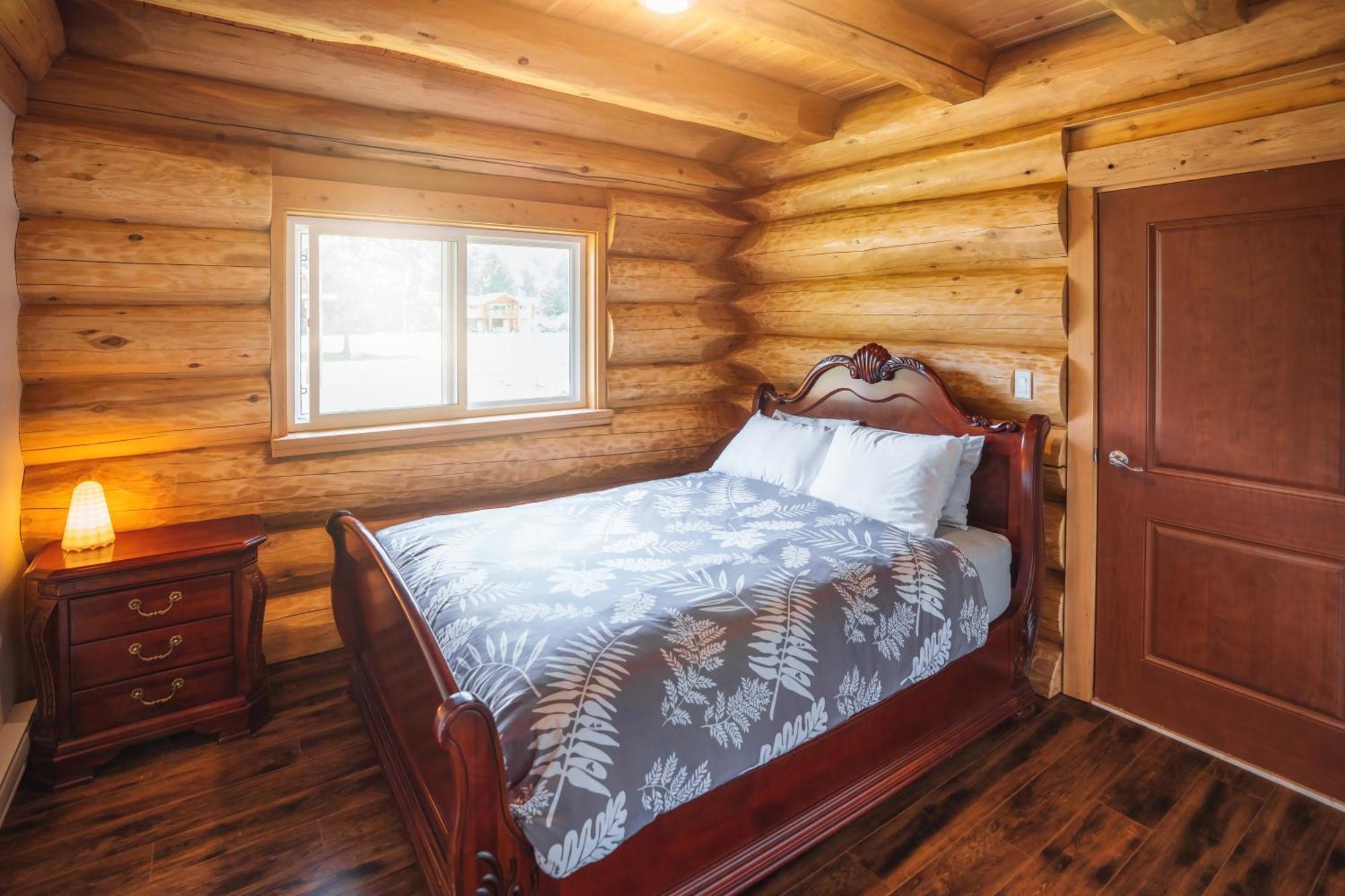 Bella Coola Grizzly Tours And Resort Hagensborg Esterno foto